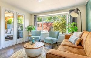 2 Bedroom Cozy Home In Erm