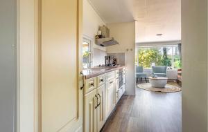 2 Bedroom Cozy Home In Erm