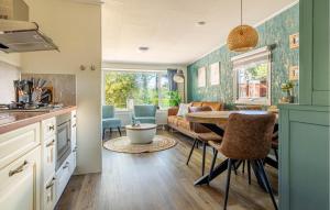 2 Bedroom Cozy Home In Erm