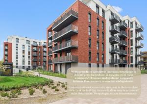 Regatta Beach with Parking by Lion Apartments