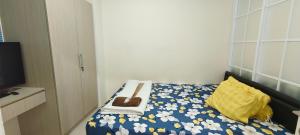 Apartement Green Pramuka Square 2br DeluxeRoom