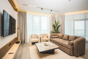 Serene Beige 3 Bedrooms apartment