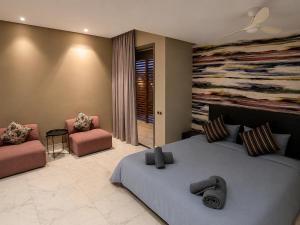 Oasis de Luxe avec Piscine au Cœur de Casablanca