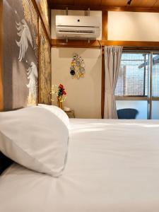 Private House 4K Cinema & Wide King Bed - Nagomi Art Osaka -
