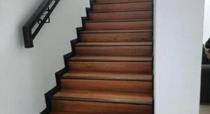 OYO HOME 90769 Flo Inn Homestay Bsi