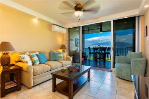 Royal Mauian #205