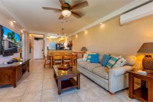 Royal Mauian #205