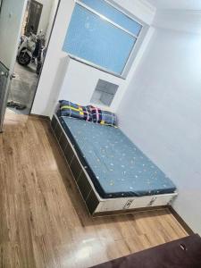 Small, fully furnished apartment in District 1 near Ben Thanh Market