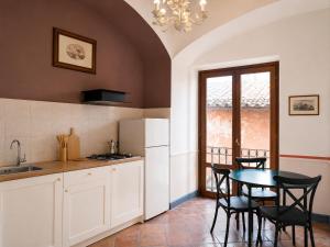 Old Town Elegant Apartment in Anguillara