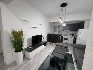 24 Apartment
