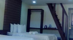 Pineapple Island Resort