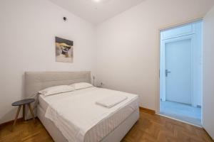 Cezanne Suite 145