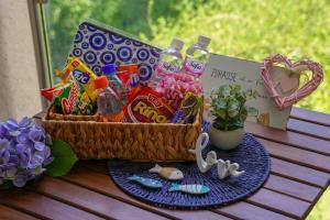 Luxury Garden Apartment Beach & Pool Stay