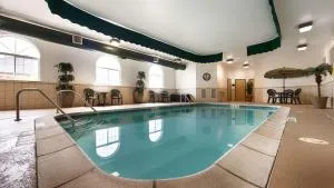 Best Western Macomb Inn - Ray
