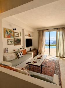 Villa Maison Magnolia with Infinity Pool & Sea View