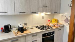 Modern 2 Bedroom Flat with Private Parking - Rome