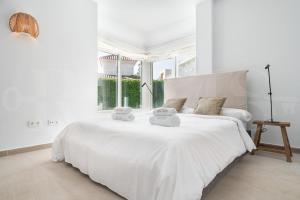 Exclusive 4BR Family Villa with Pool & BBQ REMS
