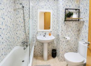 Charming 2-bedroom apartment with a pool