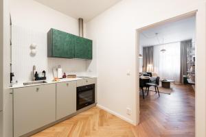 Verde Apartment In Vinohrady Neighbourhood