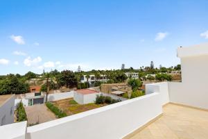 Villa avec piscine 10 min de la plage à Harhoura