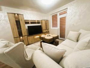 27 July No 21 Boutique Residence