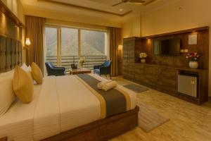 The Four Season Resort, Mussoorie - top rated & most awarded property in mussoorie
