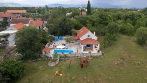 Holiday Home Toma
