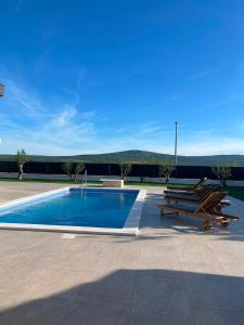 Villa Karla Luxury Pool Villa near Šibenik & Krka
