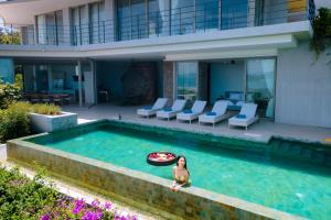 Villa Akoya-Seaview-4 Bedrooms