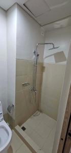 SMDC STYLES - King-Size Bed, Building C, Free Netflix, ILOILO CITY