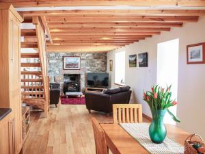 Hill Cottage