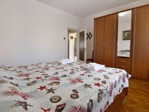 Apartment Zwei-Zimmer-Wohnung in der Nähe des Meeres Umag by Interhome