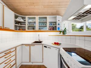 Holiday Home Emmanuela - 700m to the fjord by Interhome