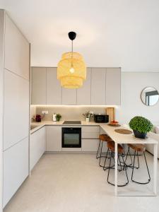 Myron Residence A54