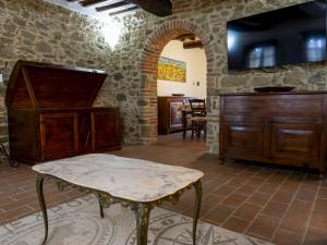 Apartment Il Cipresso - LOlmo - LUlivo by Interhome