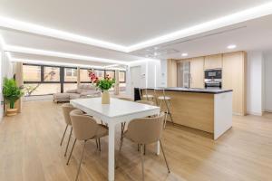Modern central apartment