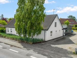 Holiday Home Elene - from the sea by Interhome
