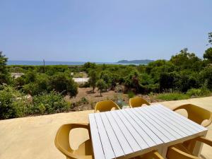 Baia Capo Comino