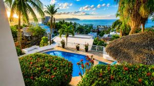 Spectacular Views of the Bay