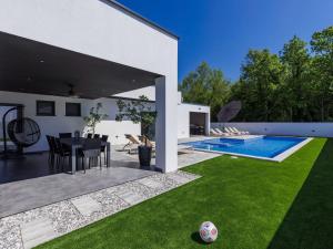 Villa De Karlo by Interhome
