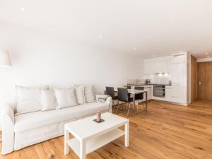 Apartment Taviarna Laax 4-5 by Interhome