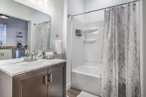 Walkable Studio in Central West End | Near Barnes Jewish | St. Louis MO
