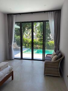 Velora Private Pool Villa - Spacious 3BR, Walk to Hin Kong Beach