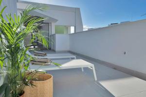 Luxe Golf View Penthouse Sauna, Gym & 2 Terraces