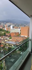 Modern 3BR-2 Balconies - Mountain Views - Laureles