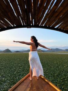 Glamping Lake Escape