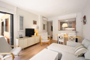 Sa Boadella Garden Apartment