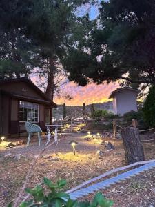 13 Acre Garden Property Designer King Studio