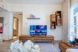 Luxury 3BR With Maid Room - Sea View Balcony in Yas Island