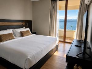 Lakefront Apartment - Best Panoramics Views in Bariloche